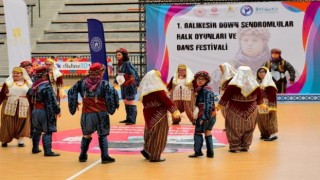 Down Sendromlu çocuklar yeteneklerini gösterdi