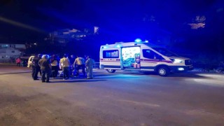 Duvara çarpan pat pat devrildi: 3 yaralı