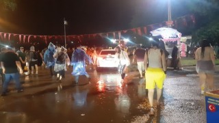 Edirnede sağanak yağış zor anlar yaşattı