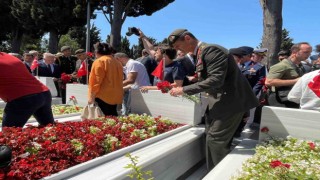 Edirnekapı Şehitliğinde 15 Temmuz şehitleri için tören düzenlendi