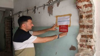 Elazığda depremde ağır hasar alan binalara ‘Ağır Hasarlı etiketi yapıştırıldı