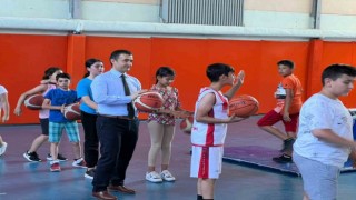 Emirdağda öğrenciler için başlatılan spor faaliyetleri devam ediyor