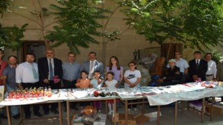 Engelli bireyler el sanatları sergisi açtı