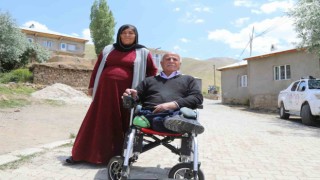 Engelli vatandaşın akülü sandalye hayali gerçekleşti