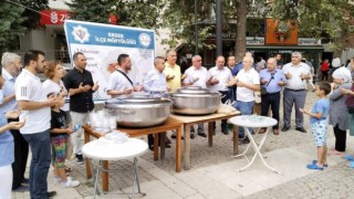 Erdekte aşure kazanları birlik için kaynadı