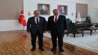 ERÜ Rektörü Prof. Dr. Altun, Sağlık Bakanı Dr. Kocayı ziyaret etti