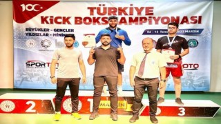 Erzurumlu Kick Boksçular madalyaları topladı
