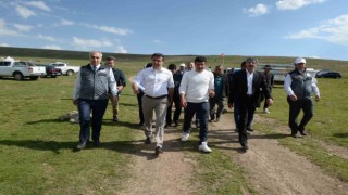 Erzurumun meraları göçer aileleri ağırlıyor