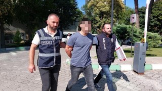 Evinde göğsünden tabancayla vurularak ölen genç ile ilgili 4 kişi adliyeye sevk edildi