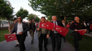 Fadıloğlu, demokrasiye sahip çıkanlara duyduğu şükranı ifade etti