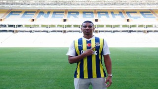 Fenerbahçe, Fransız asıllı Ganalı milli stoper Alexander Djikuyu 3+1 yıllığına kadrosuna kattı.
