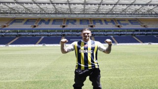 Fenerbahçe, Ryan Kent ile 4 yıllık sözleşme imzaladı