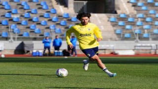Fenerbahçe, taktik ve pas çalıştı