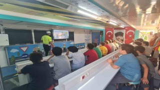 Fethiye emniyetinden Mobil Trafik Eğitim Tırı