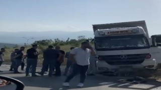 Freni patlayan kamyon yoldan çıktı: 1 yaralı