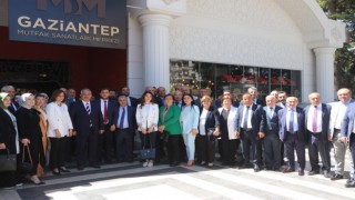 Gaziantepte Ak Partinin yeni yönetimi açıklandı