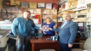 Gedizde Hademe-i Hayrat projesi ile vatandaşlar işyerlerinde ve evlerinde ziyaret ediliyor