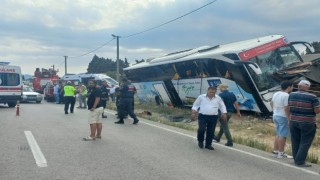 Geliboluda tur otobüsü kaza yaptı; 1 ölü, 8 yaralı