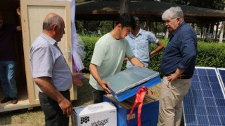 Genç Arıcılara Kovan ve Malzeme Desteği Verildi
