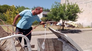 Germencikte çöp konteynerleri temizleniyor