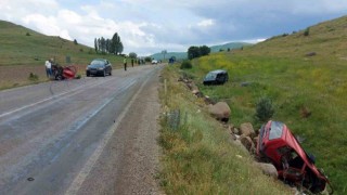 Gümüşhanedeki kazada ikiye bölünen otomobilin sürücüsü kurtarılamadı