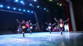 Gürcistandaki festivale Nazilli Halk Dansları Topluluğu dikkat çekti