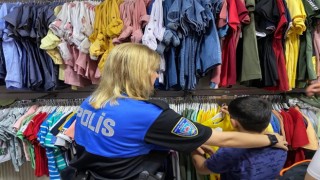 Hakkari polisi sevindirmeye devam ediyor
