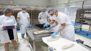 Halk Ekmek bir yılda 9 milyon ekmeği Antalyalılar ile buluşturdu