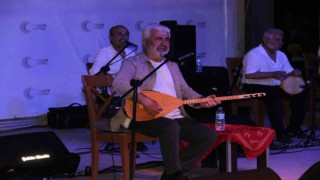Halk Müziği sanatçısı Esat Kabaklı Çanlılarla buluştu