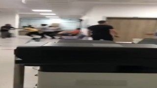 Hastanede yumrukların havada uçuştuğu kavga kamerada