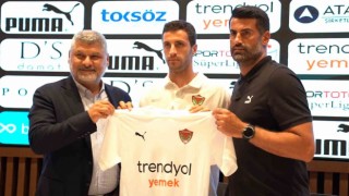 Hatayspor, milli orta saha oyuncusu Giorgi Aburjaniaı kadrosuna kattı