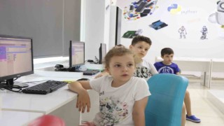 Hem eğleniyor hem öğreniyorlar