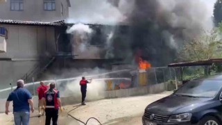 İkinci el satış yapan işyerinde yangın paniği
