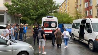 İşçi servisinin otomobille çarpıştığı kaza kameraya yansıdı