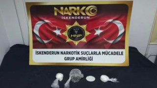 İskenderunda şüpheli şahsın üzerinden 480 gram metanfetamin çıktı