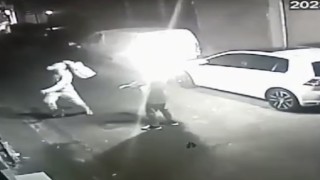 İstanbulda kuaföre molotoflu saldırı kamerada