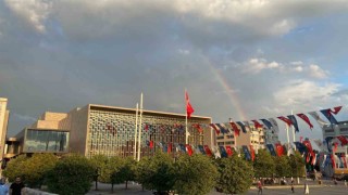İstanbulda yağmur sonrası gökkuşağı şöleni