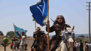 Rahvan at yarışları nefes kesti