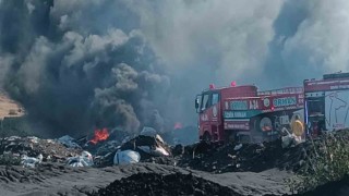 İzmirde atık depolama tesisinde yangın