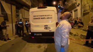 İzmirde yangın çıkan evde kalan kişi hayatını kaybetti
