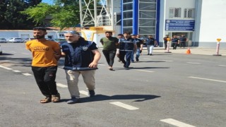 Kaçak göçmenleri bin 500 dolara getiren 7 şüpheli yakalandı