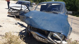 Kadirli'de Trafik Kazası: 4 Kişi Yaralandı