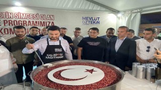 Kağıthanede aşure günü heyecanı: 25 bin kişiye aşure ikram edildi