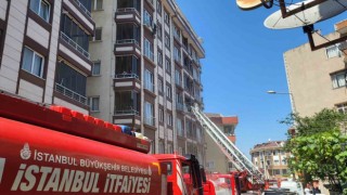 Kağıthanede prizden çıkan yangında 1i çocuk 7 kişi dumandan etkilendi