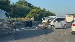 Kamyon ile kamyonet çarpıştı: 2 yaralı