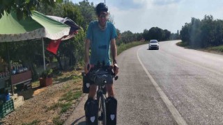 Kanadalı bankacı 2 bin 700 kilometre aşıp bisikletiyle İznike geldi