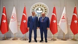 Karaman: “Türkiye yüzyılına yakışır bir Erzincanı ortaya çıkaracağız”