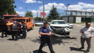 Karsta trafik kazası: 5 yaralı