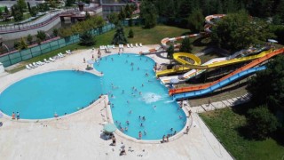 Keçiörende deniz tadında aquaparklar