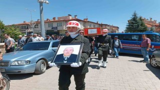 Kıbrıs Gazisi toprağa verildi